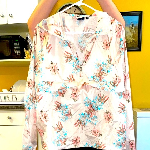 Gorgeous Floral Half Zip Rainwear - Picture 1 of 10